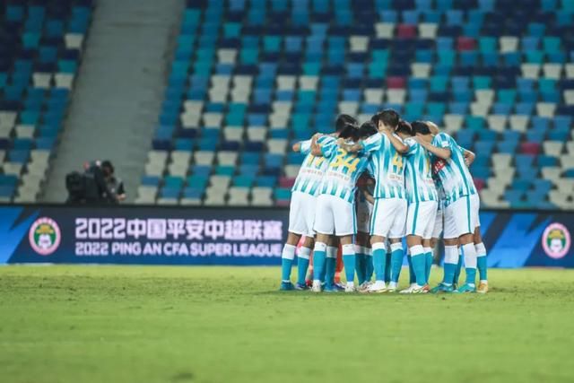 台湾佬自偷自拍情侣在线