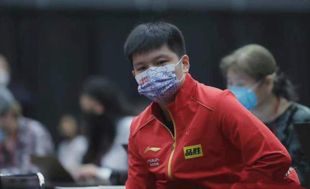 不让我断奶他天早上要吃奶正常吗